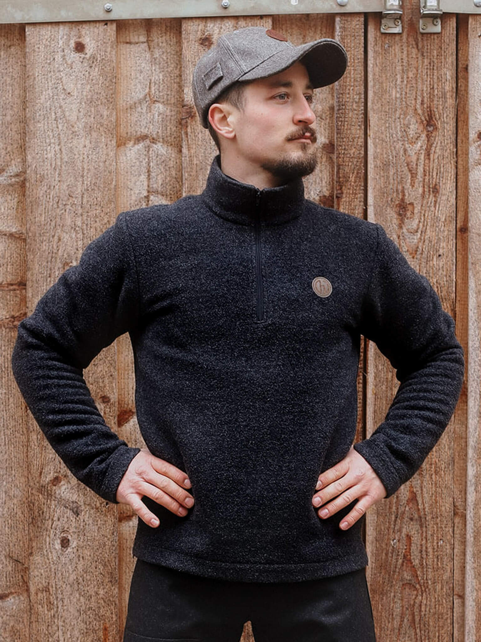 Loden Pullover Herren Molde getragen