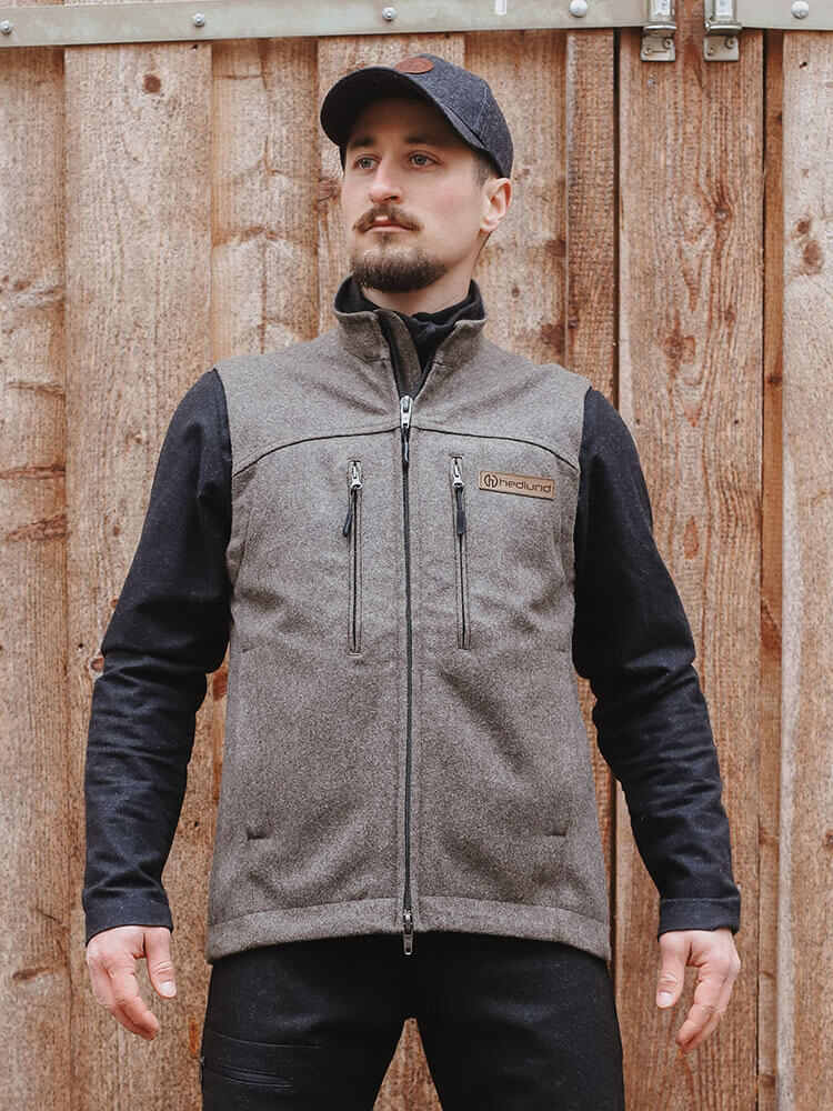 Herren Lodenweste Grenland Pro Classic angezogen