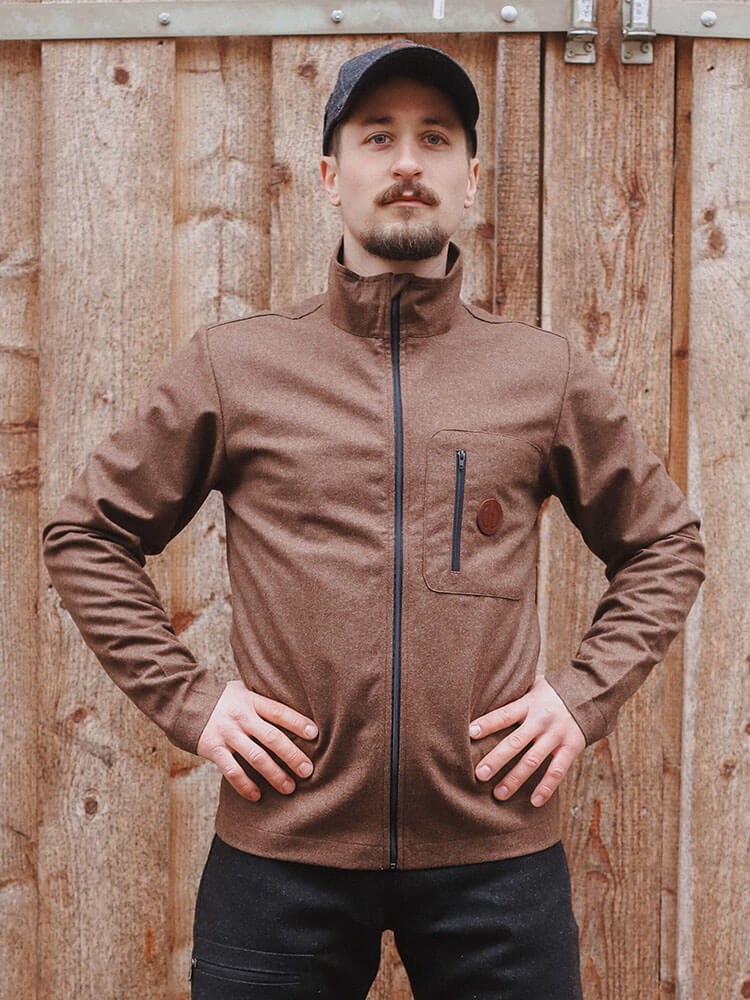 Troms ultralight - Merino Baselayer forest angezogen
